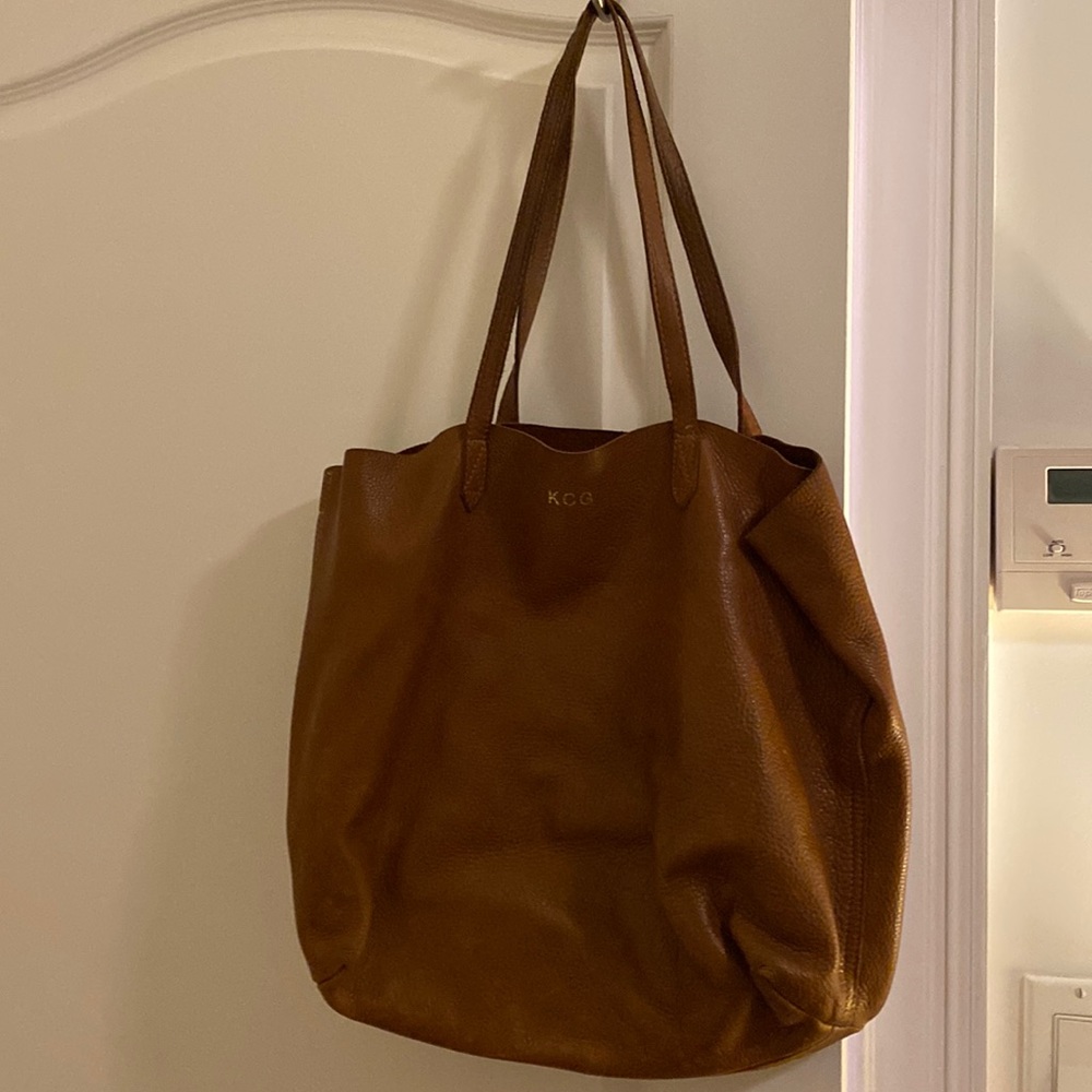 Cuyana leather bag